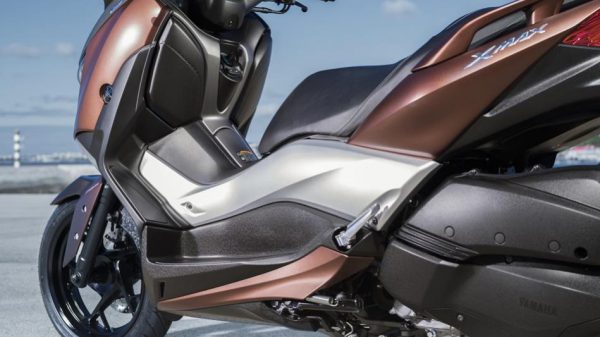 Yamaha XMAX 300